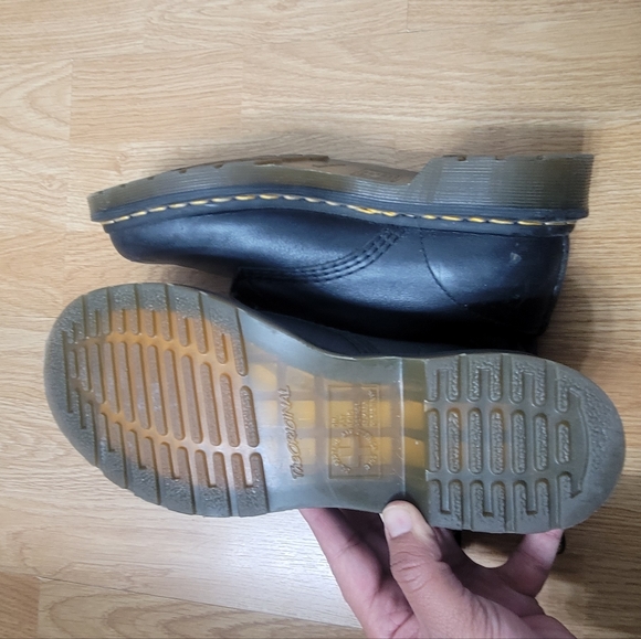 Doc Martin's  black  leather size 8 women's - Picture 4 of 5